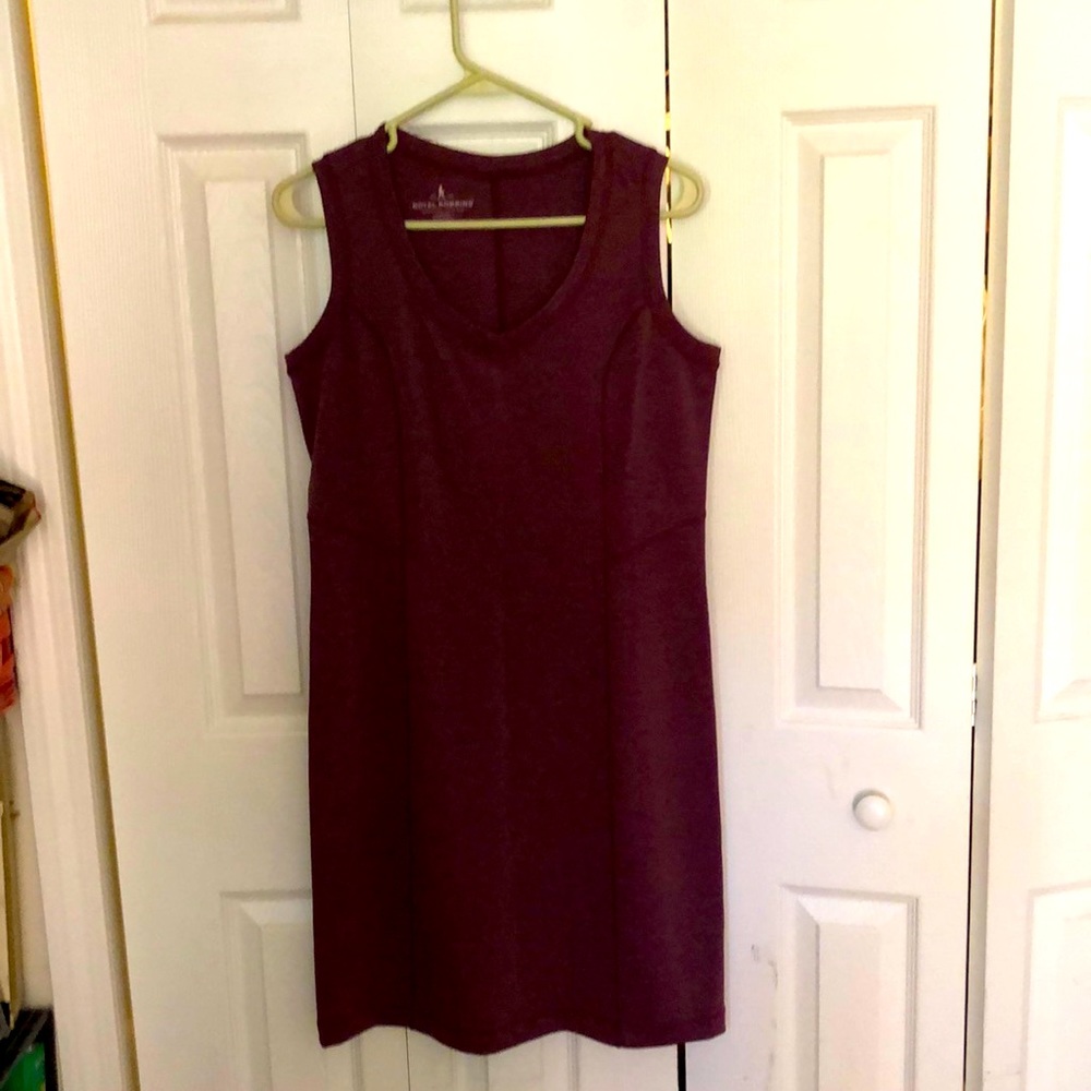 Royal-Robins burgundy sleeveless dress